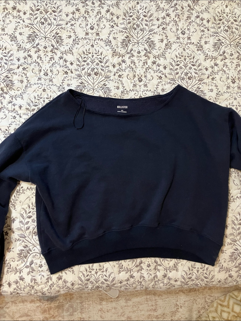Hollister Off-the-Shoulder Navy Blue Cropped Sweater